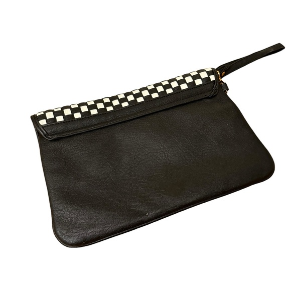 Melie Bianco Vegan Leather Woven Clutch in Black & White. VGUC - Picture 3 of 5